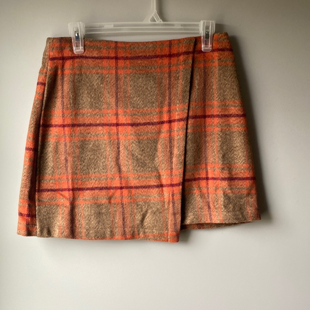 NWT HYFVE soft plaid skirt